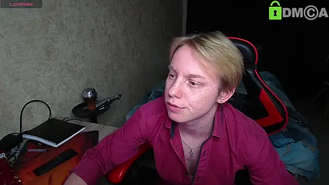 Alexis Gordon online show from October 2025 07:36:02 PM