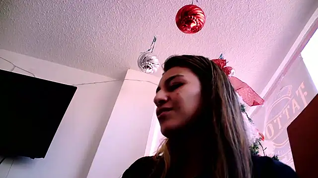 Daniela CameloSQ online show from December 2024 07:32:02 PM