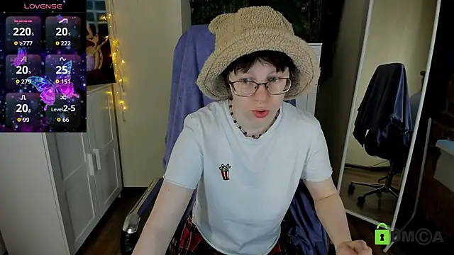 Melissa Wells online show from September 2025 03:28:02 PM