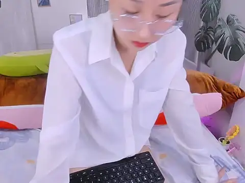 Ly   online show from April 2026 03:39:02 AM