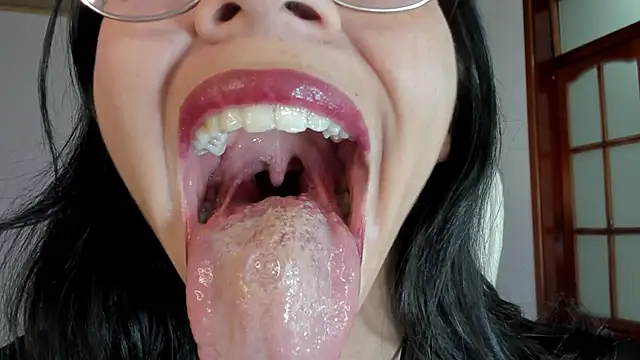 Katty mouth online show from December 2024 08:00:01 PM