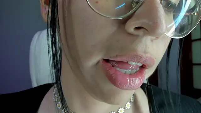 Katty mouth online show from February 2025 12:05:01 AM