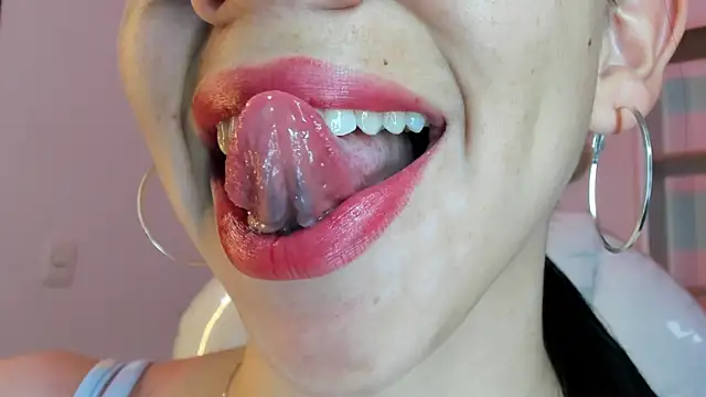 Katty mouth online show from June 2026 06:06:02 PM