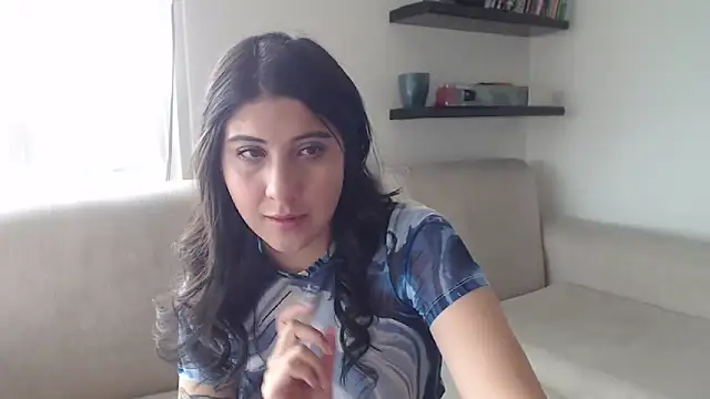 Snapshot of BubbleGumm_ chatting on May 2026 09:13:01 PM BubbleGumm online show from May 2026 09:13:01 PM