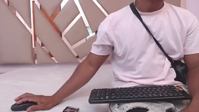 you and i9 online show from November 2025 07:25:02 PM