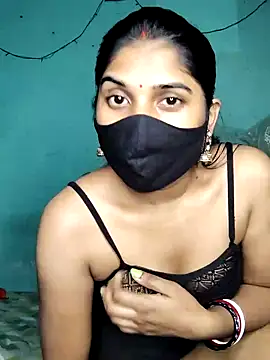 Snapshot of Luv_Adite20 chatting on January 2025 04:28:01 PM Luv Adite20 online show from January 2025 04:28:01 PM