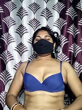 Snapshot of Luv_Adite20 chatting on February 2025 02:15:02 PM Luv Adite20 online show from February 2025 02:15:02 PM