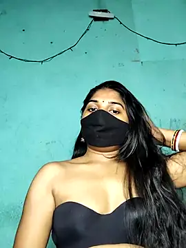 Snapshot of Luv_Adite20 chatting on February 2025 01:49:02 PM Luv Adite20 online show from February 2025 01:49:02 PM