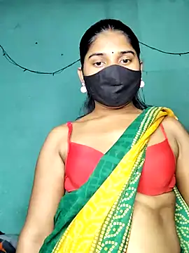 Snapshot of Luv_Adite20 chatting on March 2025 06:33:02 PM Luv Adite20 online show from March 2025 06:33:02 PM