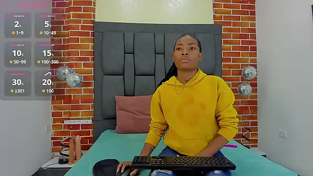 Snapshot of lorre_williamss chatting on October 2025 02:49:01 PM lorre williamss online show from October 2025 02:49:01 PM
