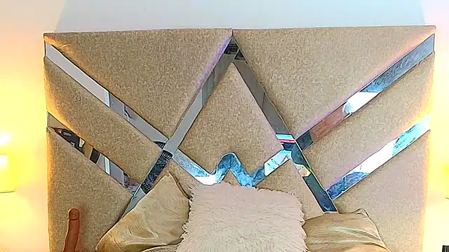 IsabellMendez  online show from September 2025 06:43:02 PM