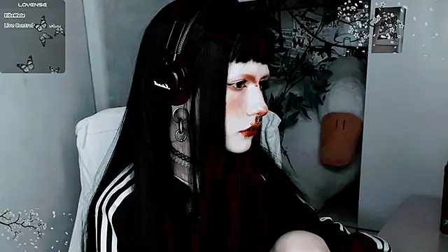 say mary online show from November 2025 01:35:02 PM