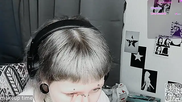 say mary online show from April 2026 06:02:01 PM