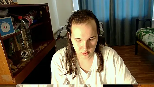 EvaMiron online show from February 2025 11:32:02 AM