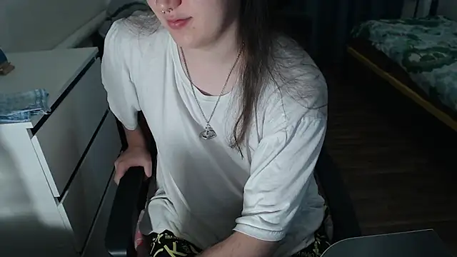 EvaMiron online show from September 2025 07:18:02 AM