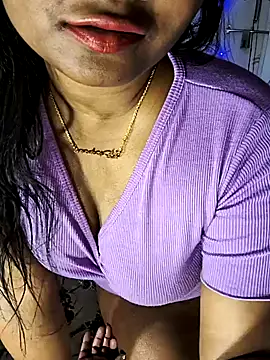 Snapshot of FANTASY_QUEEN_07 chatting on February 2025 07:16:01 PM FANTASY QUEEN 07 online show from February 2025 07:16:01 PM