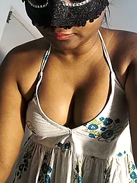 Snapshot of FANTASY_QUEEN_07 chatting on April 2026 02:37:02 AM FANTASY QUEEN 07 online show from April 2026 02:37:02 AM