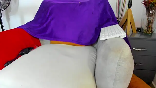 bigcock latin1 online show from December 2025 03:01:02 AM