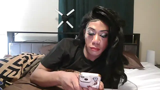 Snapshot of CaramelDipper chatting on February 2026 07:18:01 AM CaramelDipper online show from February 2026 07:18:01 AM