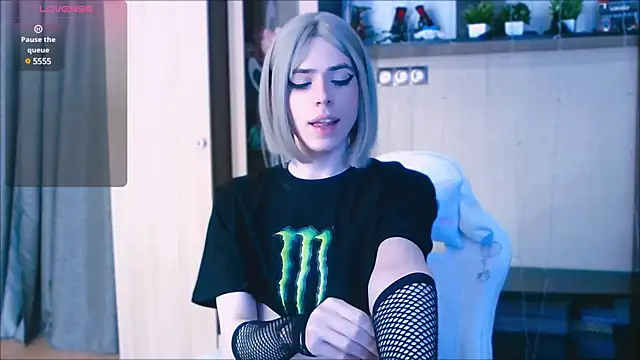 FemAlexa  online show from March 2025 03:29:02 PM