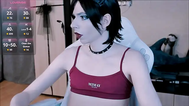 FemAlexa  online show from April 2026 06:30:01 PM