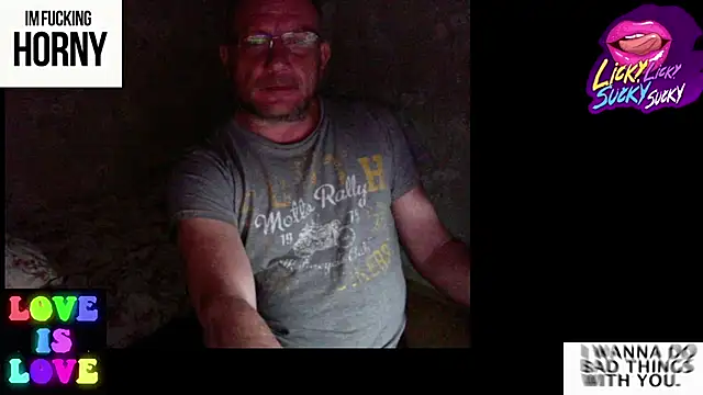 Snapshot of Bossun79 chatting on March 2025 03:18:02 AM Bossun79 online show from March 2025 03:18:02 AM