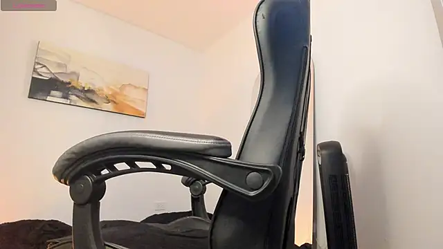 LucianSinclair online show from December 2024 10:57:02 PM