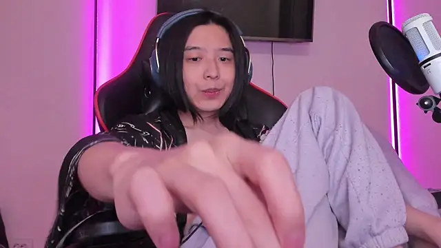 wexlee7 online show from September 2025 02:12:01 AM