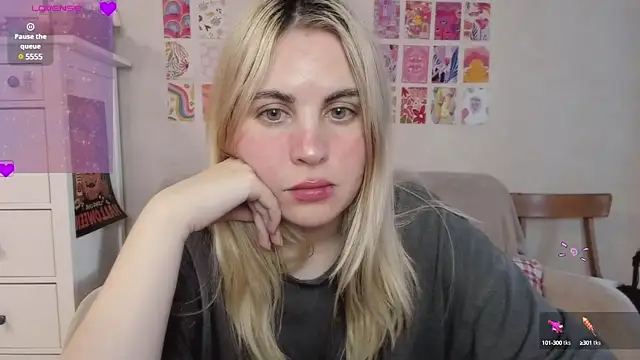 Snapshot of pawpaws chatting on January 2025 10:53:02 AM pawpaws online show from January 2025 10:53:02 AM
