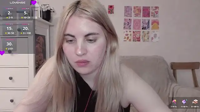 Snapshot of pawpaws chatting on March 2025 03:56:01 PM pawpaws online show from March 2025 03:56:01 PM
