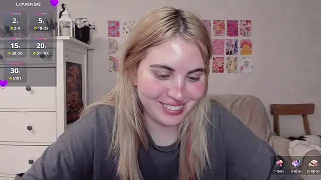 Snapshot of pawpaws chatting on March 2025 04:01:01 PM pawpaws online show from March 2025 04:01:01 PM