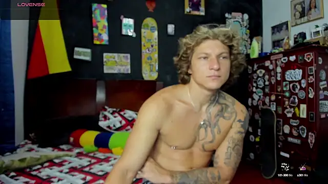 Tom Krakow online show from October 2025 03:03:01 PM