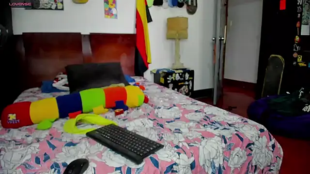 Tom Krakow online show from December 2025 03:28:02 PM