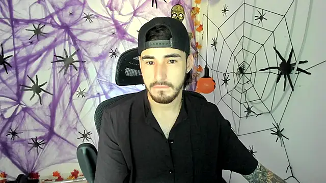 DmitriSanders online show from October 2025 04:41:01 PM