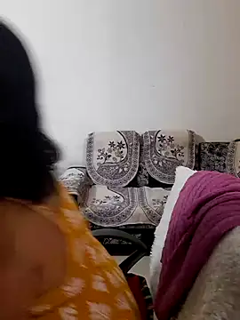 Snapshot of khushikhushi chatting on January 2025 06:44:02 AM khushikhushi online show from January 2025 06:44:02 AM