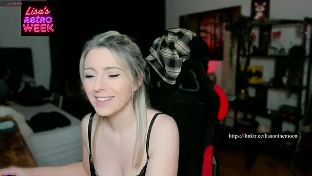 Lisaonthemoon online show from February 2025 08:09:02 PM