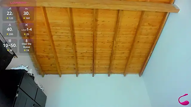 Snapshot of esteveen_ortegas_ chatting on May 2026 09:00:01 PM esteveen ortegas online show from May 2026 09:00:01 PM