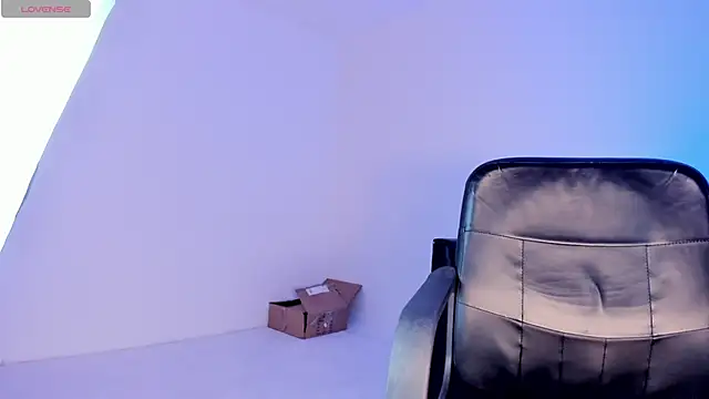 alicee smithh1 online show from December 2025 08:15:01 PM