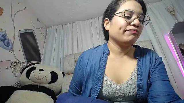 KEYRA-MILLER- online show from December 2025 02:38:01 AM