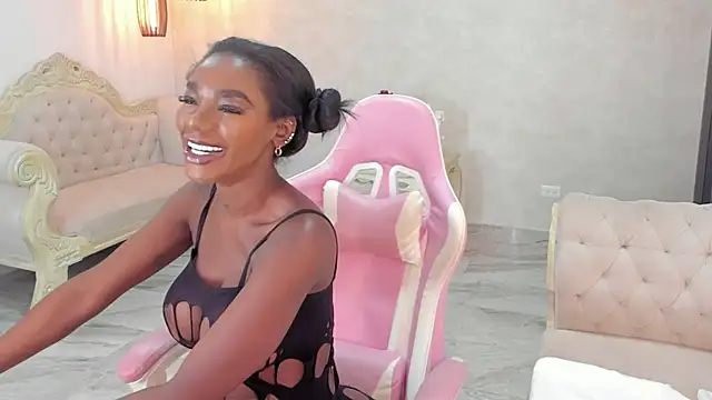 Snapshot of shantallknowless chatting on July 2026 06:26:01 PM shantallknowless online show from July 2026 06:26:01 PM