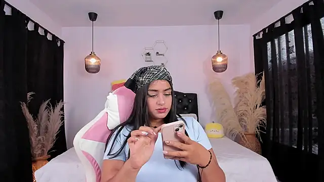 GabyRhodes online show from February 2025 07:58:02 PM