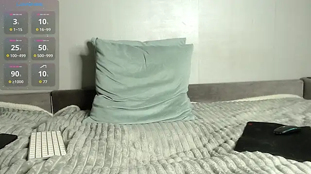 LeoPaulini online show from November 2025 01:11:02 PM