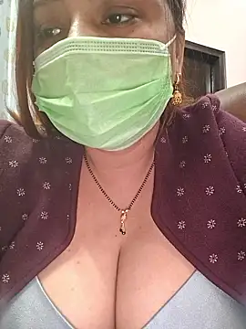 Dianaa9 online show from November 2025 08:00:01 PM