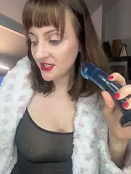 victoirenextdoor online show from March 2026 06:52:01 PM