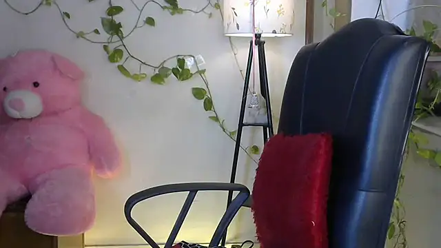 Snapshot of Black_cat_cutie chatting on June 2026 05:25:01 AM Black cat cutie online show from June 2026 05:25:01 AM