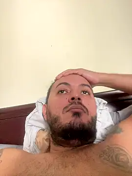 mfloressd14 online show from November 2025 04:18:02 PM