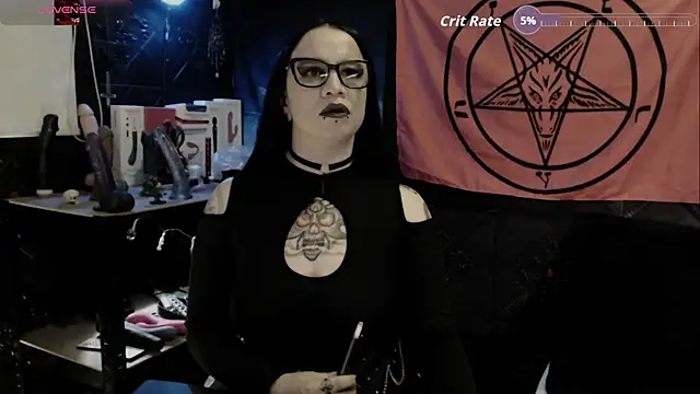 Evil Queen 666 online show from March 2026 06:52:02 AM