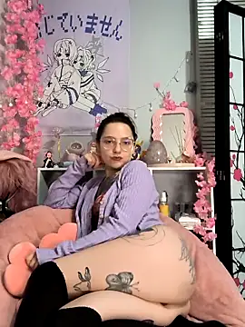 Snapshot of mamiedonuts chatting on March 2025 10:05:02 PM mamiedonuts online show from March 2025 10:05:02 PM