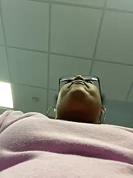 ebonyred online show from January 2025 08:36:02 PM