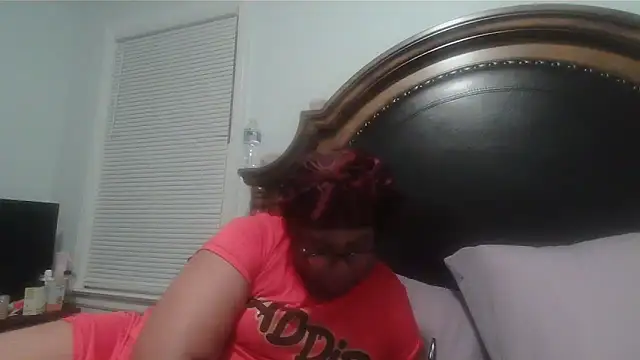 ebonyred online show from February 2026 02:40:02 AM